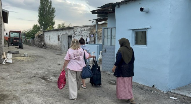 Bakü - Kars uçuşu 100 yıllık hasreti bitirdi