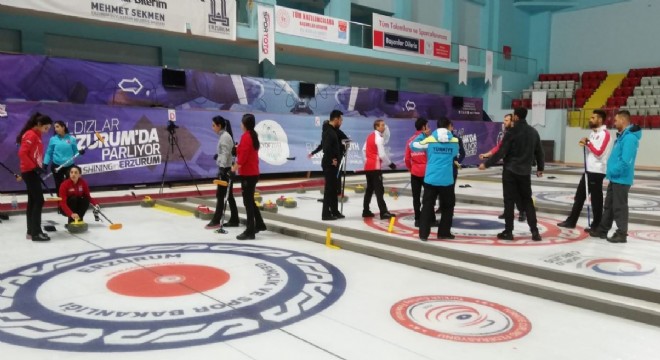 Curling Milli Takımı Erzurum’da