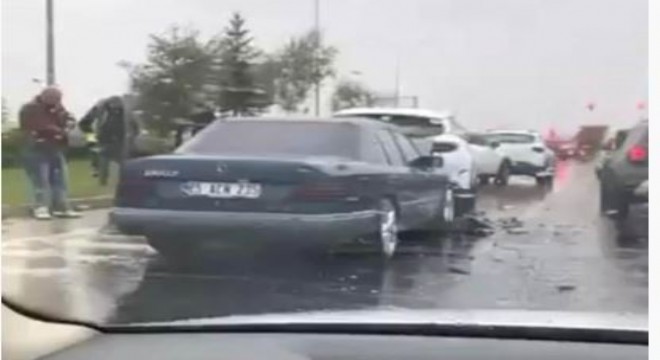 Dadaşkent Yolunda zincirleme kaza
