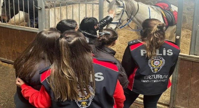 Emniyatten ‘Benim Hikâyem Değişebilir  projesi