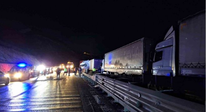 Erzincan - Erzurum kara yolu tulaşıma kapandı