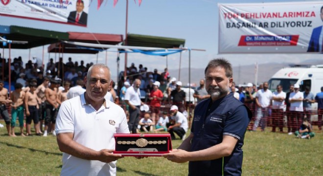 Erzurum Ovası’nda güreş festivali