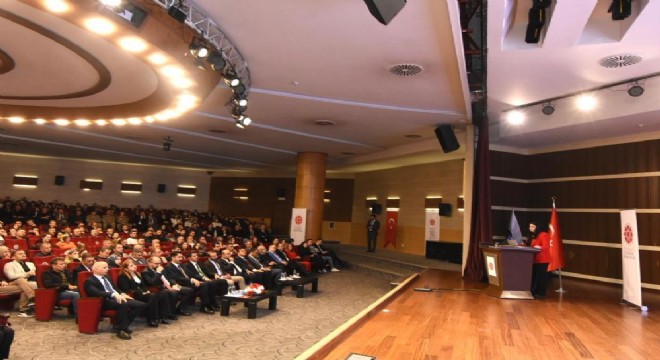 Erzurum'da 'İletişim Yüzyılı' etkinliği