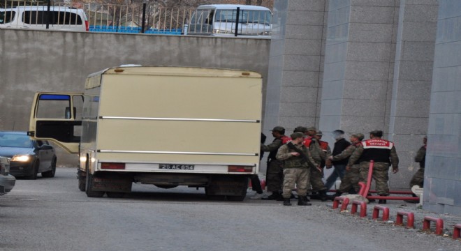 FETÖ den ihraç edilen hakim hakkında suç duyurusu