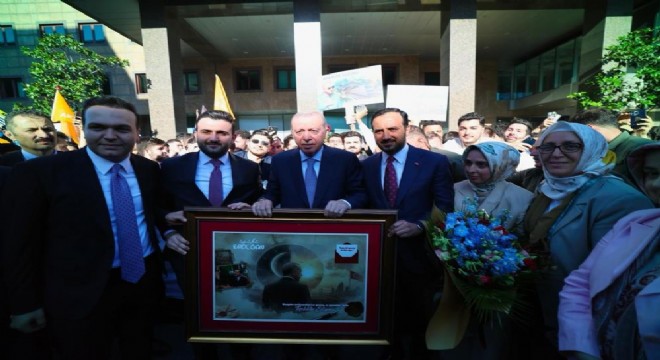 Gençlerden Erdoğan a Babalar Günü sürprizi