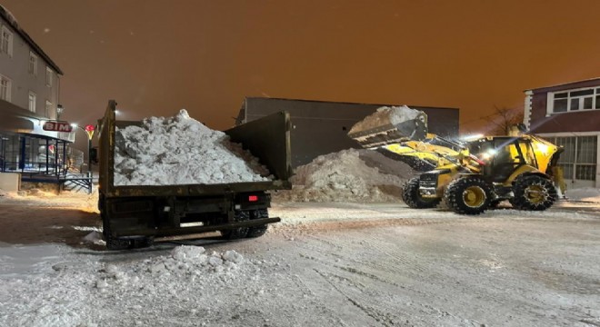 Karayazı’da 81 mahalle yolu ulaşıma açıldı