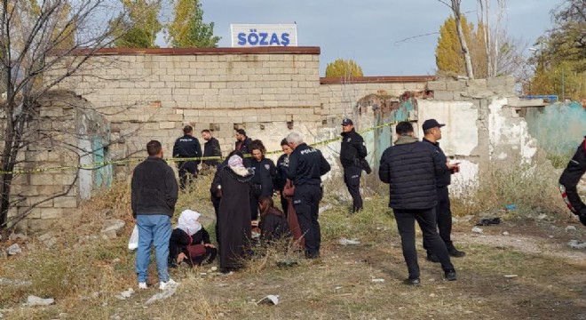 Metruk binada ölü bulundu