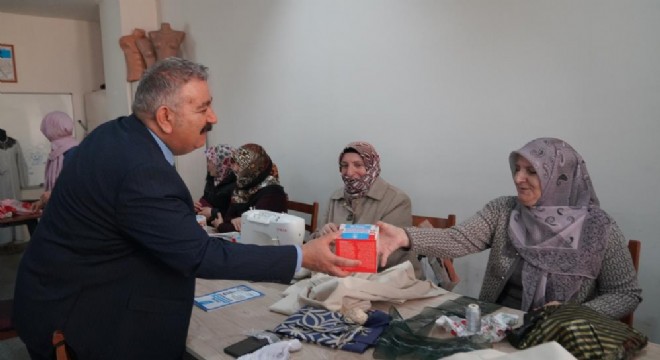 Palandöken Belediyesi meslek edindiriyor