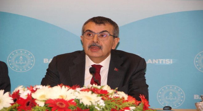 Tekin eğitim politikasını değerlendirdi