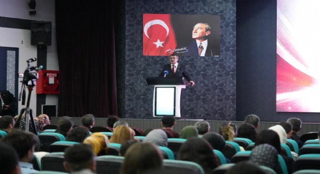 Tekin öğretmen adaylarına seslendi