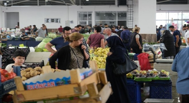 Ticaret satış hacmi yıllık yüzde 9,6 arttı