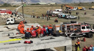 AFAD tatbikatla deprem gerçeğine dikkat çekti