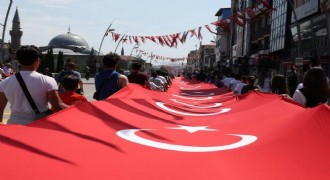 Dadaşlar milli coşkuda yarıştı