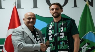 Kocaelispor, Berkan Kutlu’yu kadrosuna kattı