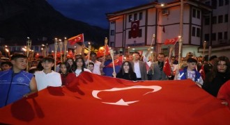 Oltu’da, Millî birlik ve beraberlik yürüyüşü