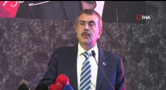 Tekin: 'Biz büyük bir camiayız'
