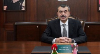Tekin: ‘Hatırasını yaşatmayı bir borç biliyoruz’