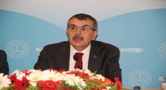 Tekin eğitim politikasını değerlendirdi