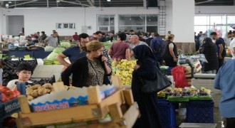 Ticaret satış hacmi yıllık yüzde 9,6 arttı