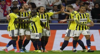 UEFA Şampiyonlar Ligi: Lyon: 1 - Fenerbahçe: 2