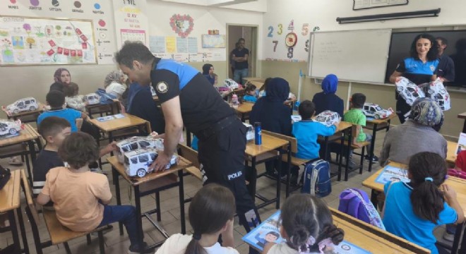 Emniyetten öğrencilere yeni eğitim yılı sürprizi