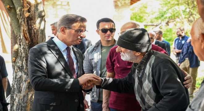 Şehitlere vefa