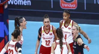 A Milli Kadın Voleybol Takımı finale yükseldi