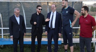ATAUNİV'den Erzurumspor'a motivasyon desteği